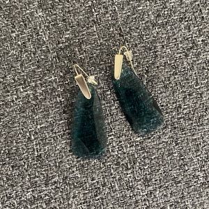 Kendra Scott drop earrings